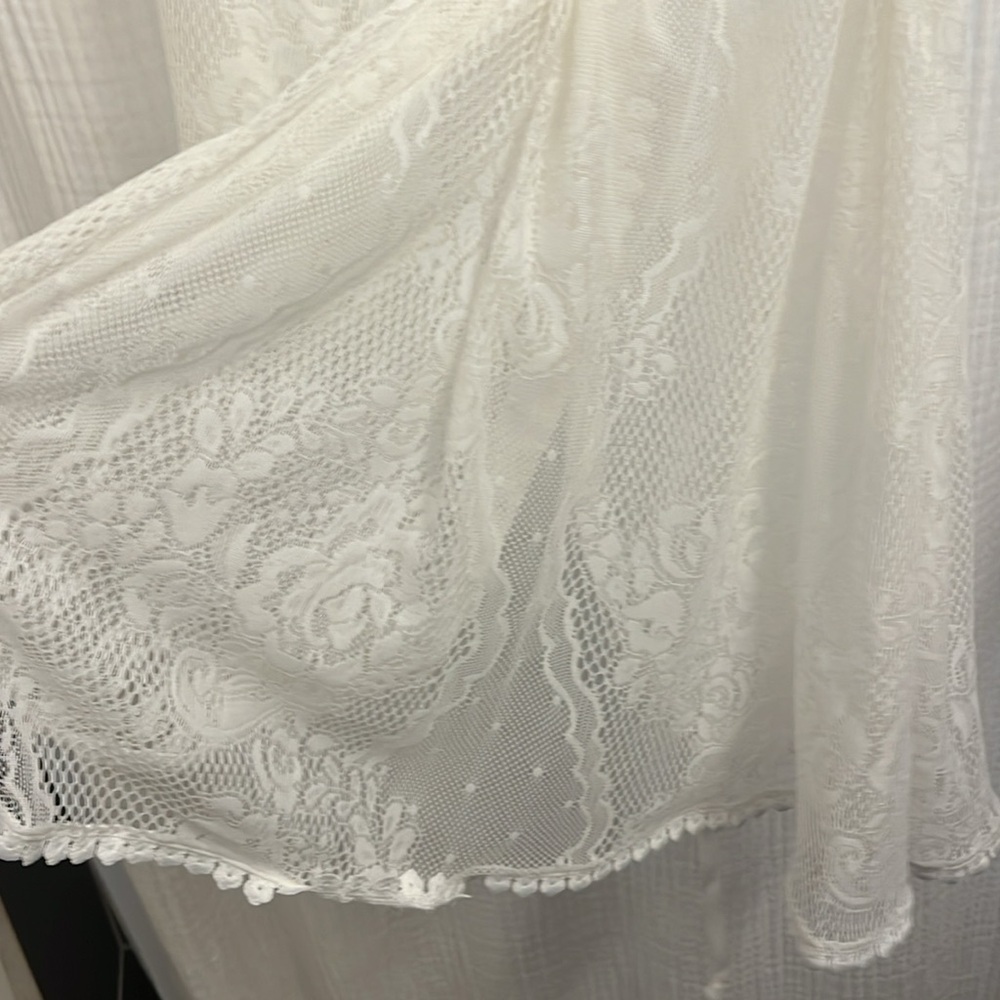 In Bloom lace robe - Picture 8 of 8